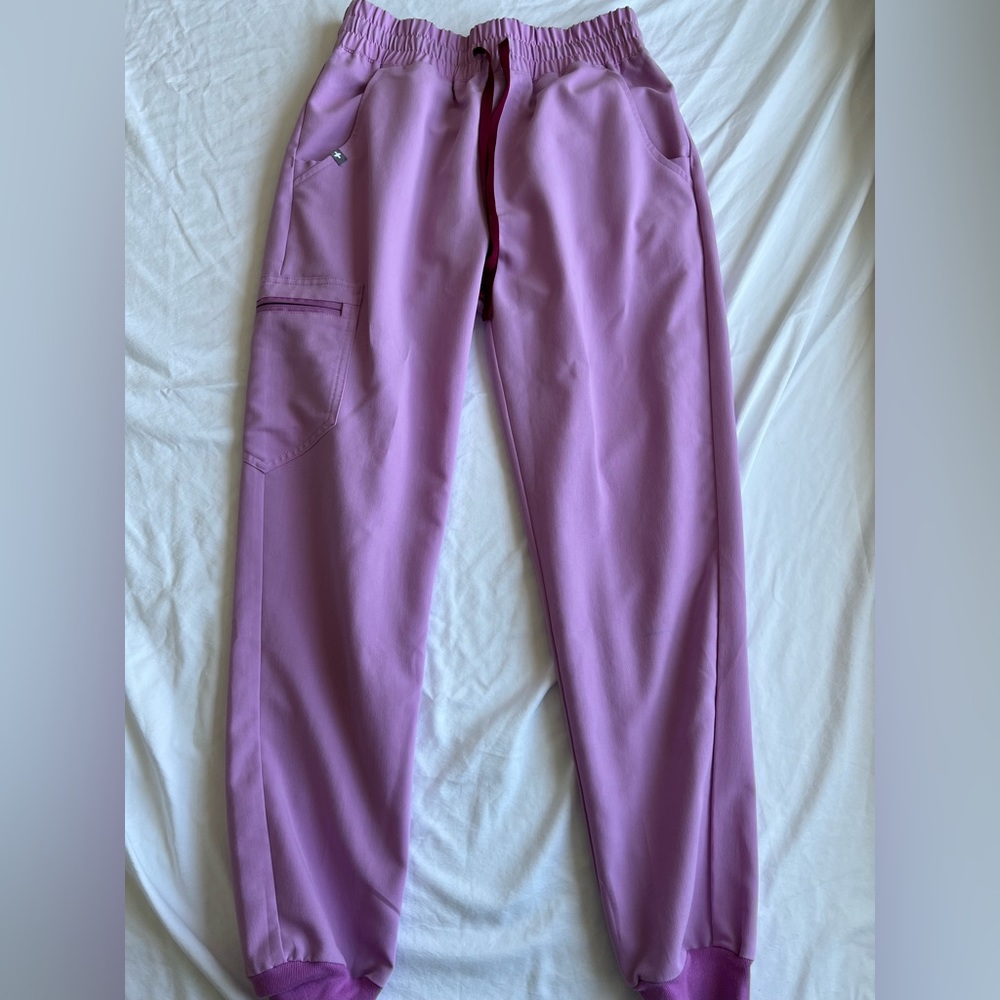 FIGS High-Waisted Zamora Scrub pants - Small Regular - DUSK